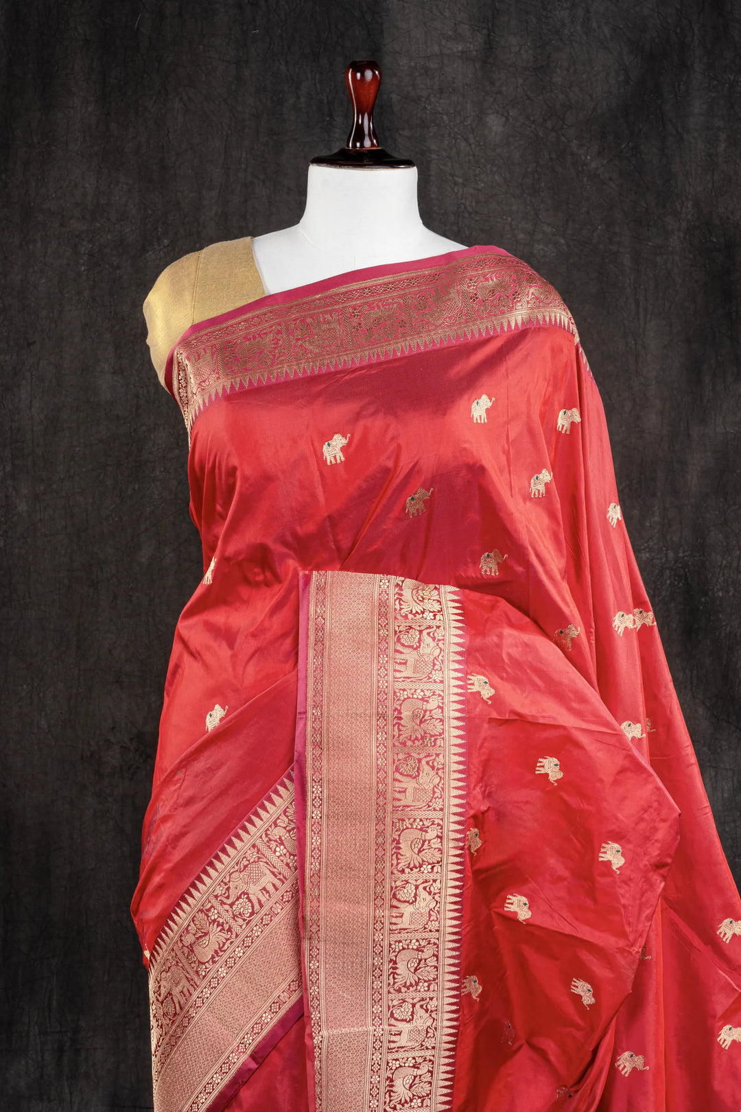 Bright Pink Katan Silk Banarasi Saree_2