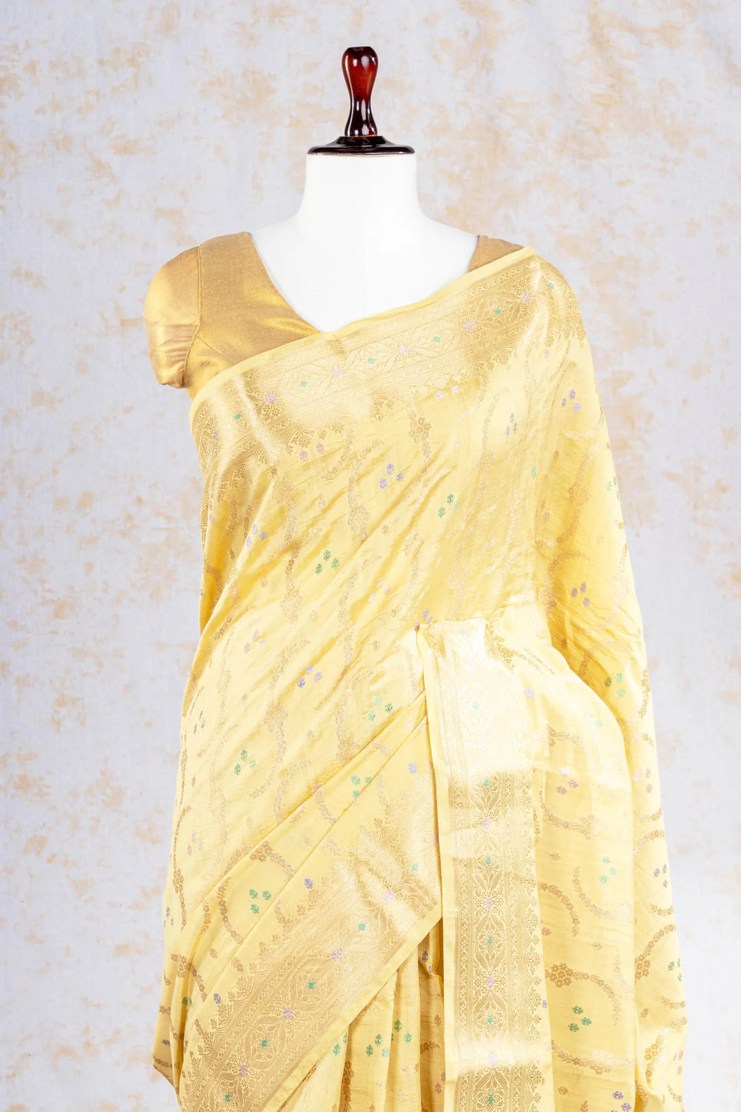 Lemon Green Chiniya Silk Banarasi Saree_2