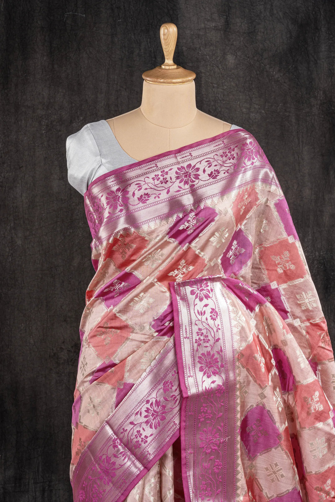 Dusty Pink Chiniya Silk Banarasi Saree_2