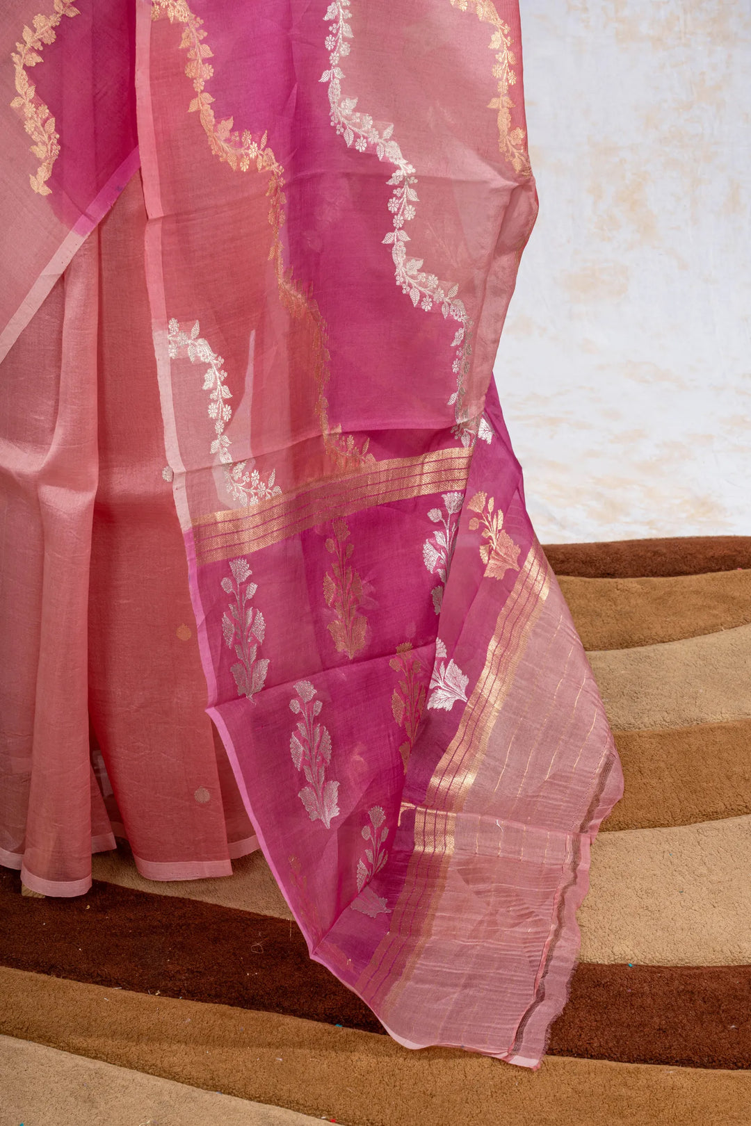 Coral Pink Organza Silk Banarasi Saree_3