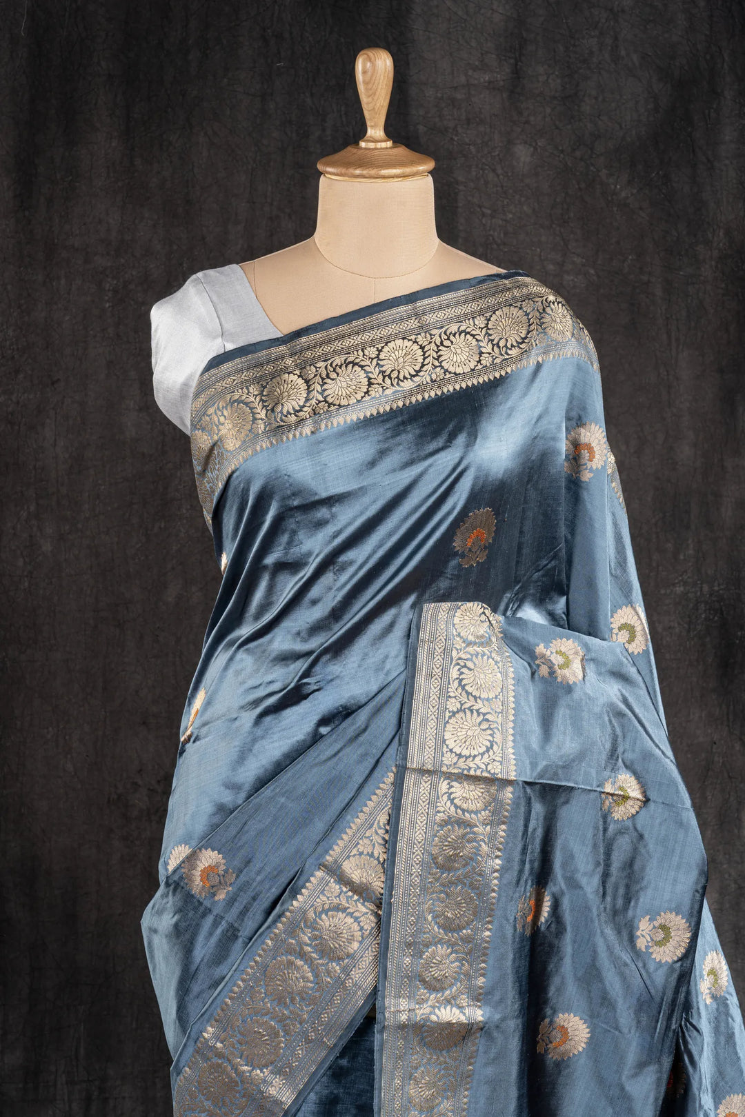 Grey Katan Silk Banarasi Saree_2