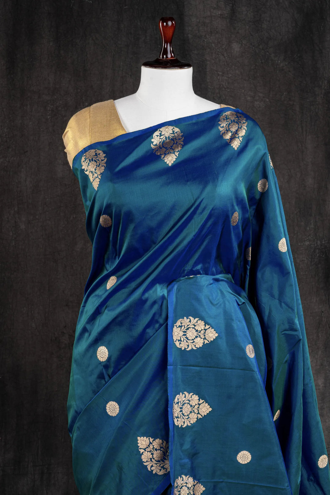 Peacock Blue Katan Silk Banarasi Saree_2